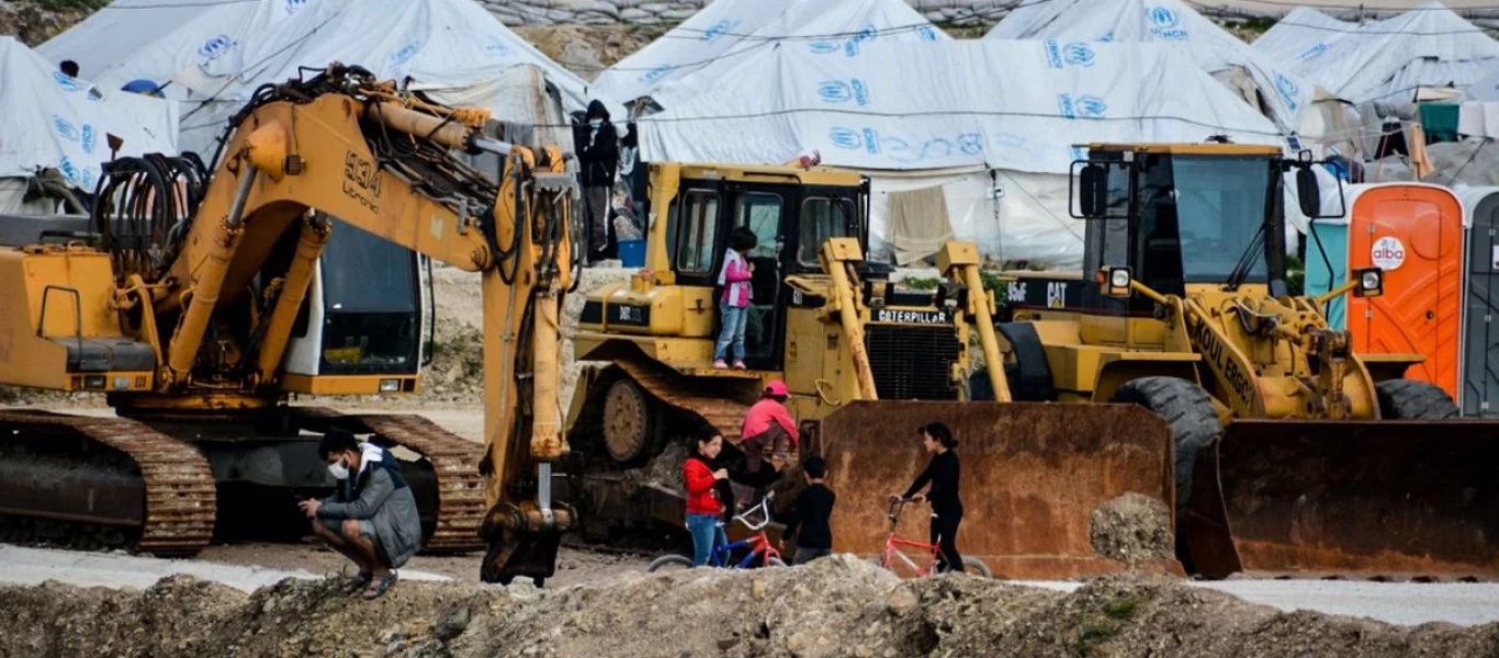 Ξεκινά η ανέγερση πόλεων παράνομων μεταναστών στην Ελλάδα: 598.000.000 ευρώ για εγκαταστάσεις